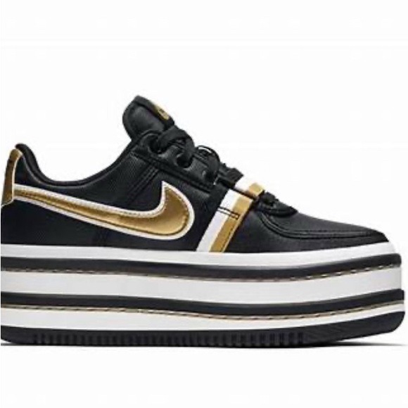 Nike Limited Edition Women’s Vandal 2K Metallic Gold Sneakers Wedge, Size 7 - Picture 4 of 10